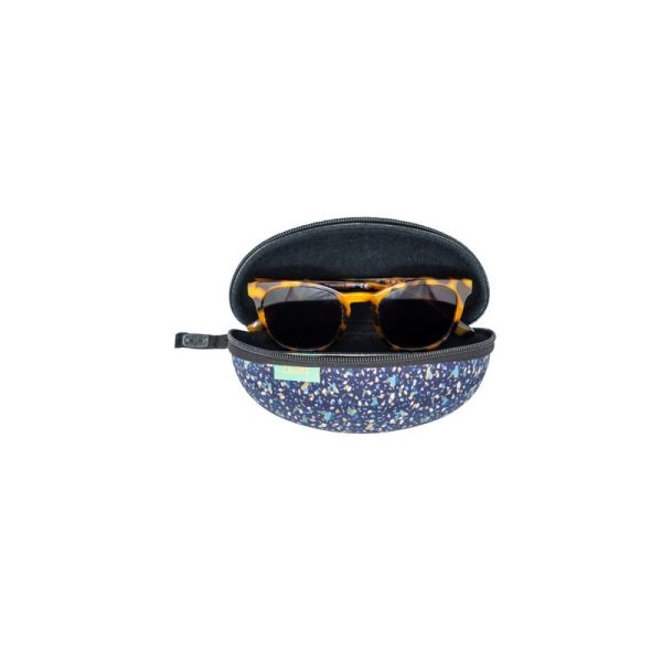 31100394_TransporterLTD_Terrazzo_WithGlasses.jpg