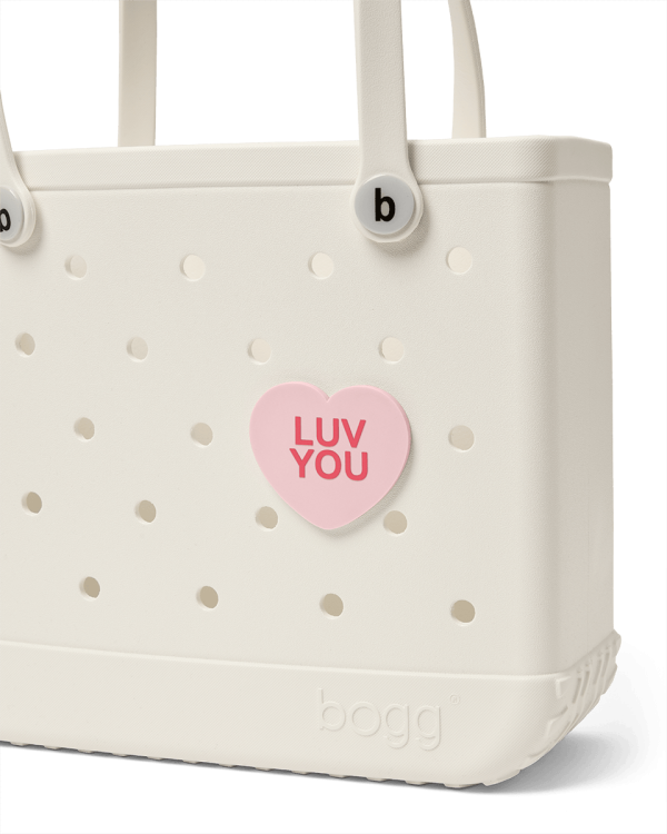 BIT02_LUV01_F_2907407b-1569-4b9d-9f2e-aacfc8ea3e1d.png